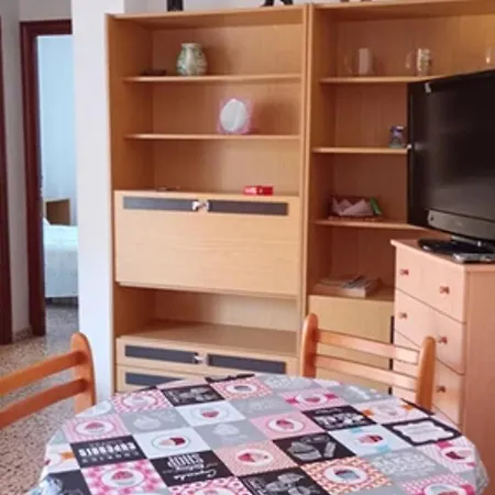 Alquilar Mas Comprar - Roberto Apartment *