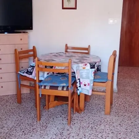 Alquilar Mas Comprar - Roberto Apartment Playa de Gandia